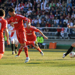 Ronaldo jaring gol dengan tumit