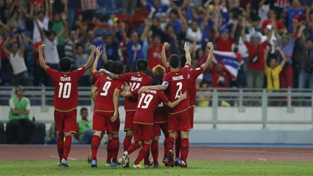 Thailand vs Malaysia | Thailand 2-0 Malaysia Piala AFF Suzuki Cup 2012