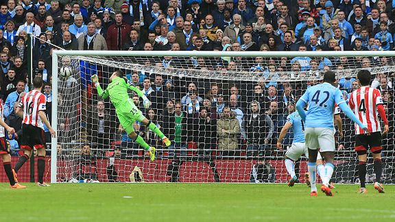 Manchester City juara piala liga capital one cup 2014