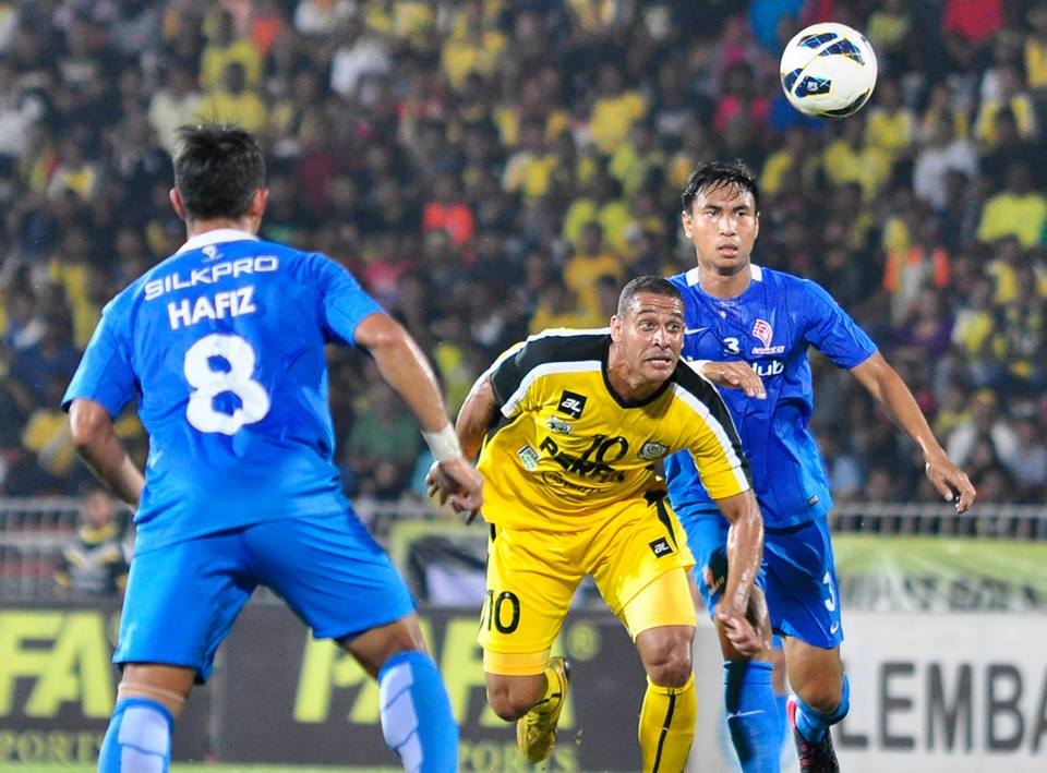 Perak vs Lions XII 2015