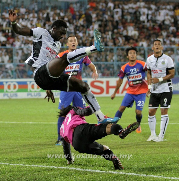 Terengganu vs PKNS FC [2-1] Liga Super 2014