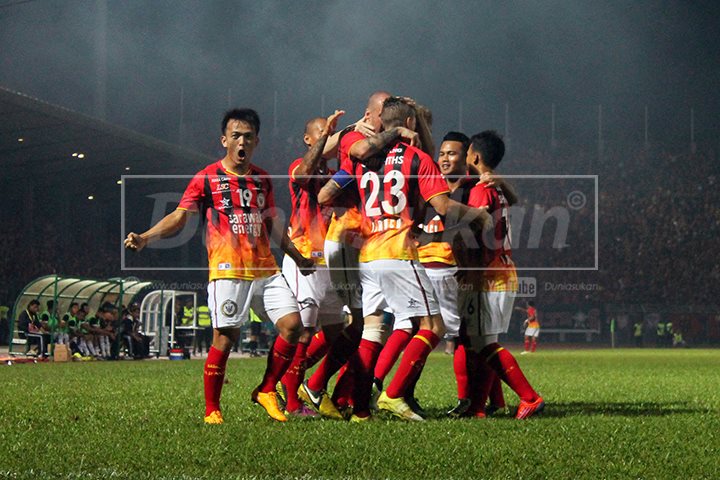 Sarawak vs Terengganu 2015